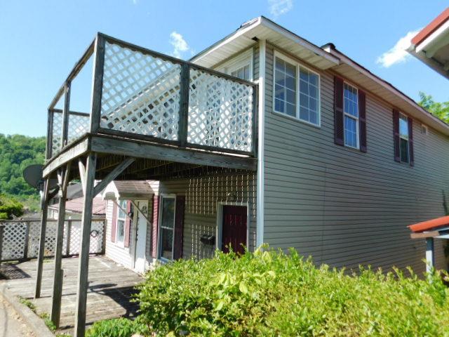 537 Maple Walk - Photo 1