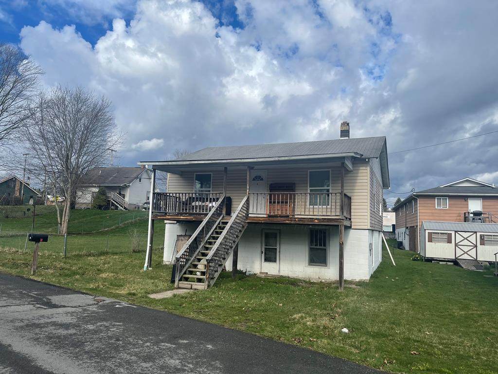 109 Winger Avenue - Photo 1