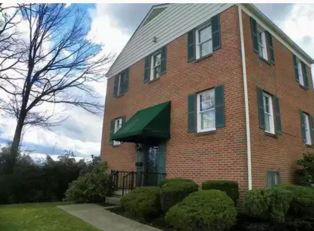 514 Carriage Drive - Photo 1