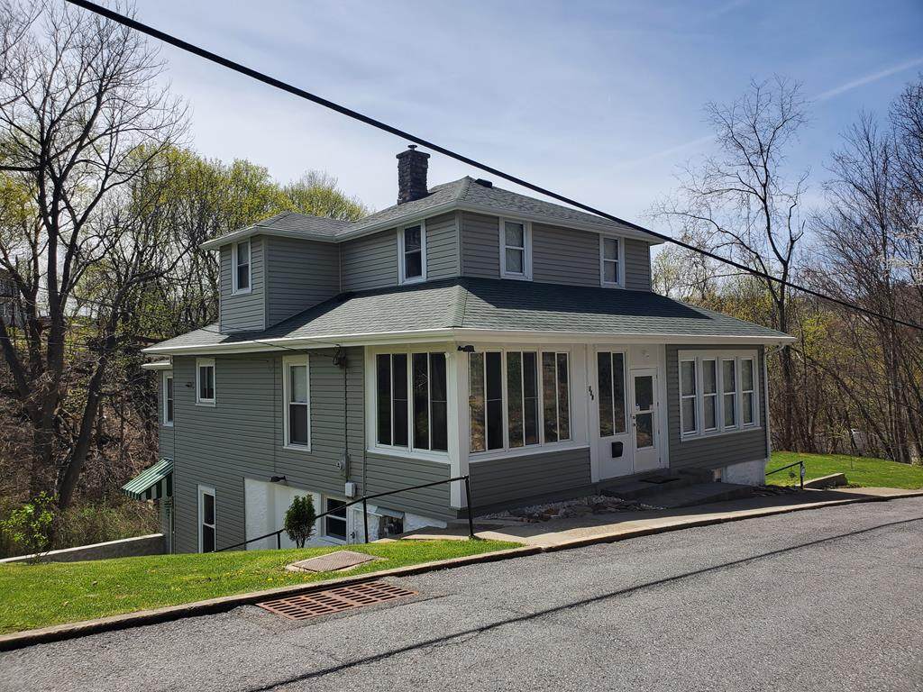 208 Croft Street - Photo 1