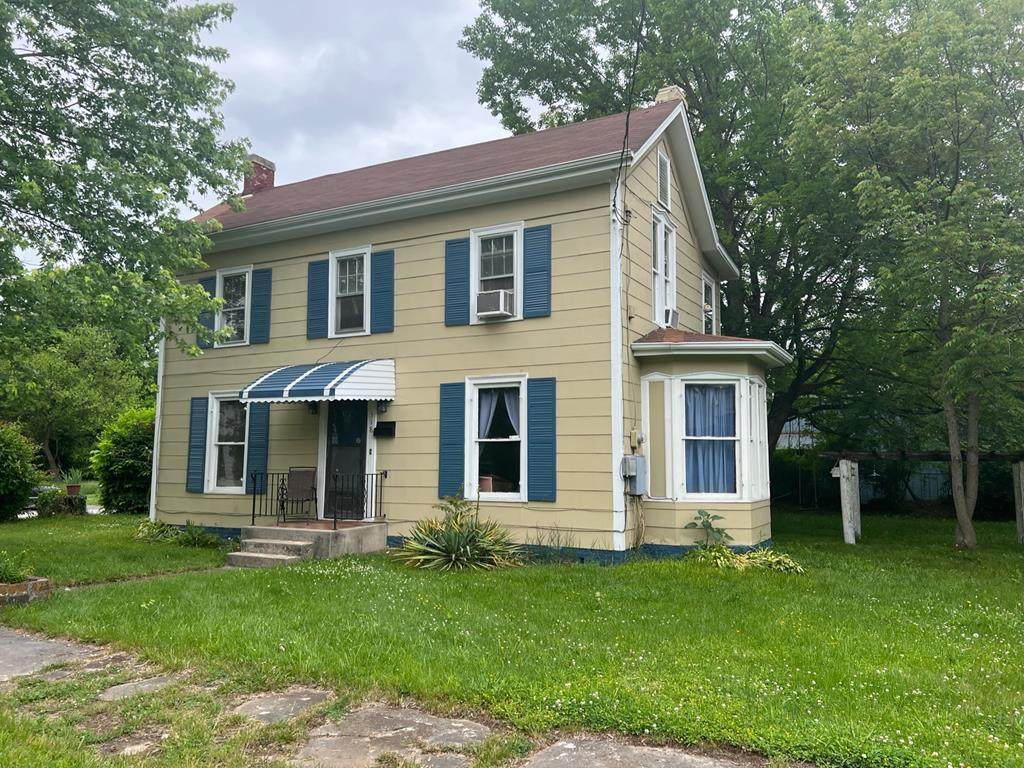 318 Monroe Avenue - Photo 1