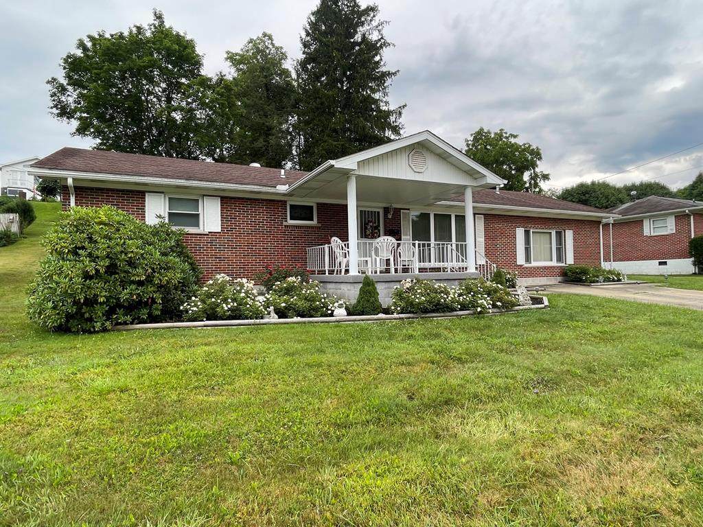 211 Berkley Street - Photo 1
