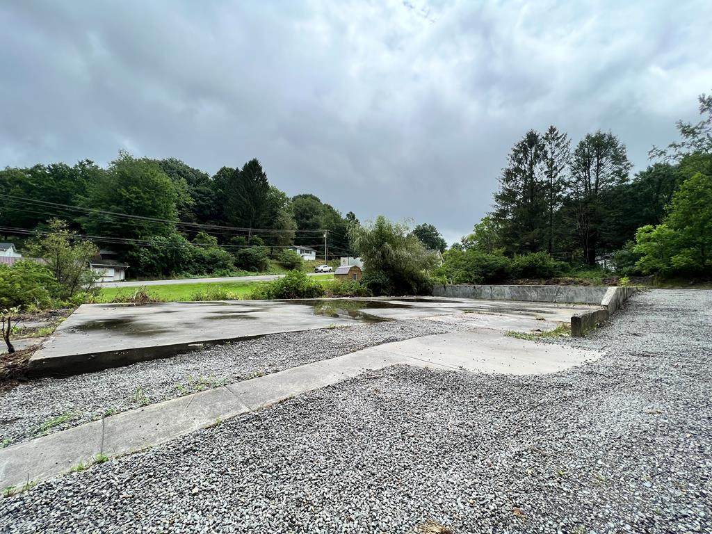 00 Mathis Drive - Photo 1