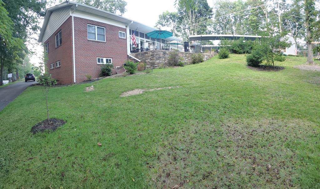 300 Maxwell Hill Road - Photo 1