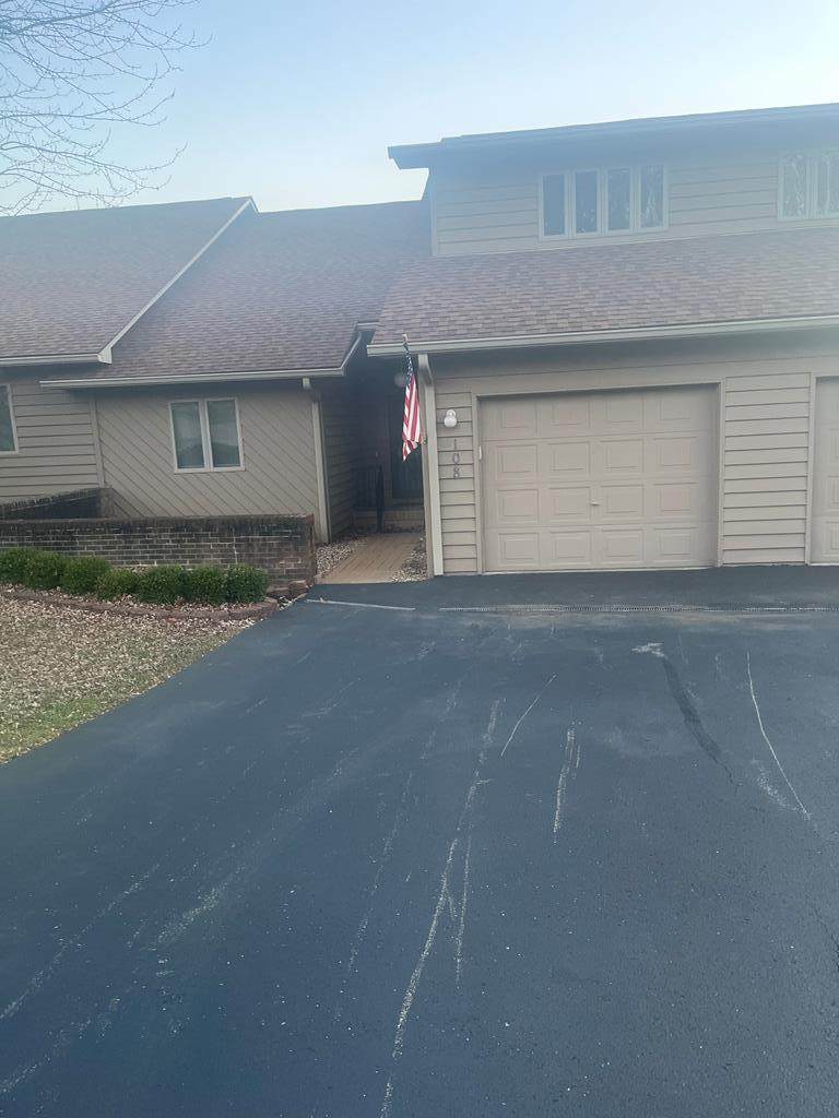 108 Lee Avenue - Photo 1