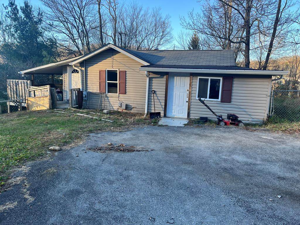 434 Summit Street - Photo 1