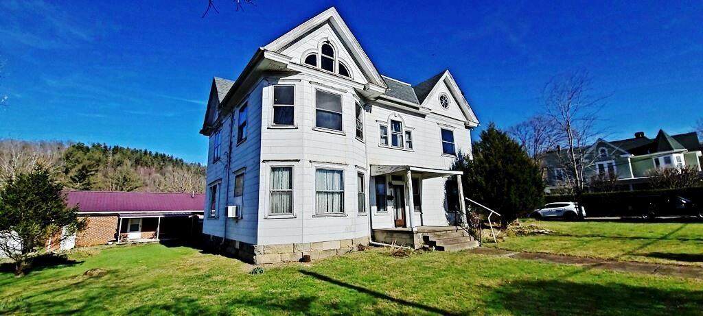 605 3RD STREET - Photo 1