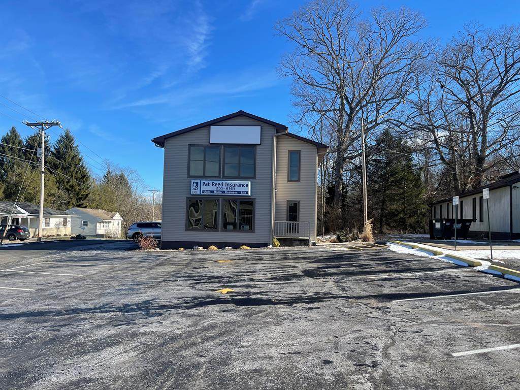 110 Sunset Drive - Photo 1