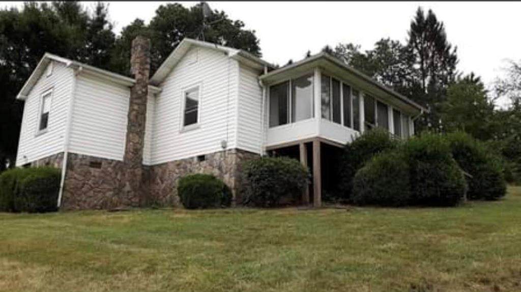 121 Claypool Hollow Road - Photo 1