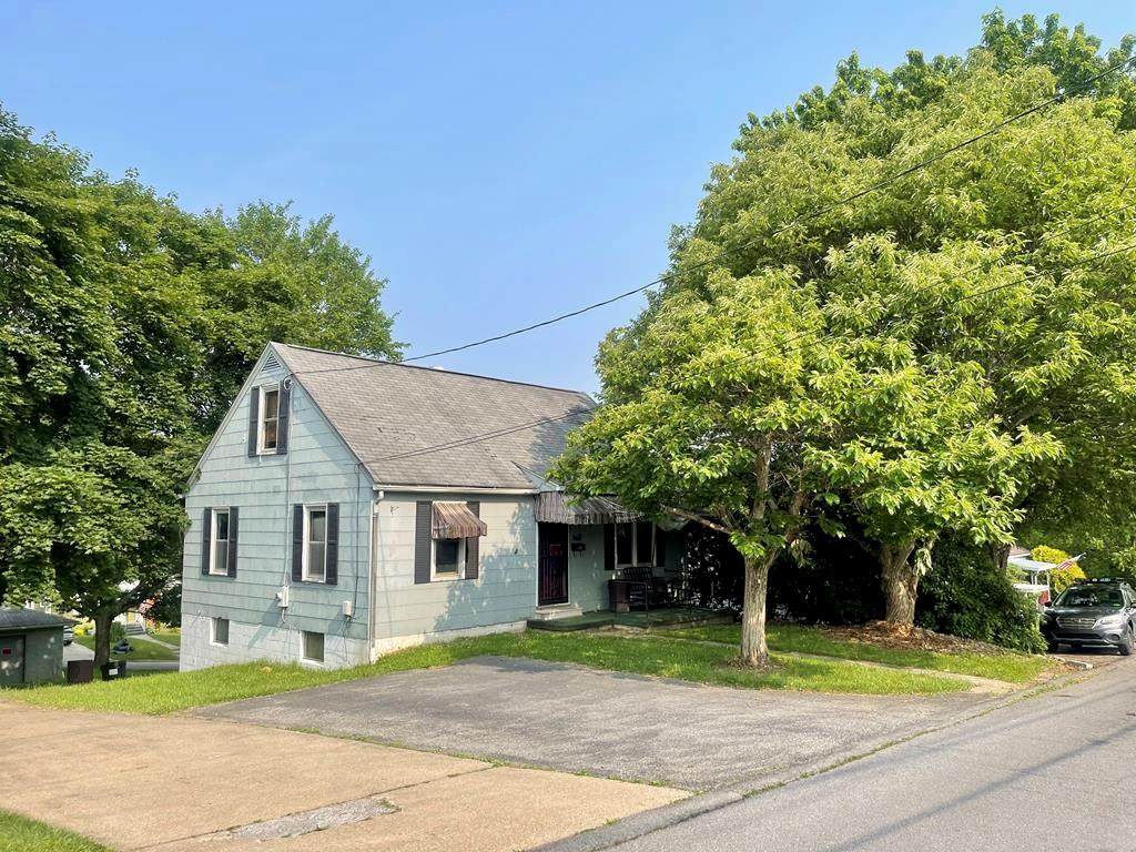 110 Glenn Avenue, BECKLEY, WV 25801 (MLS 86230) The Christy Wood Team