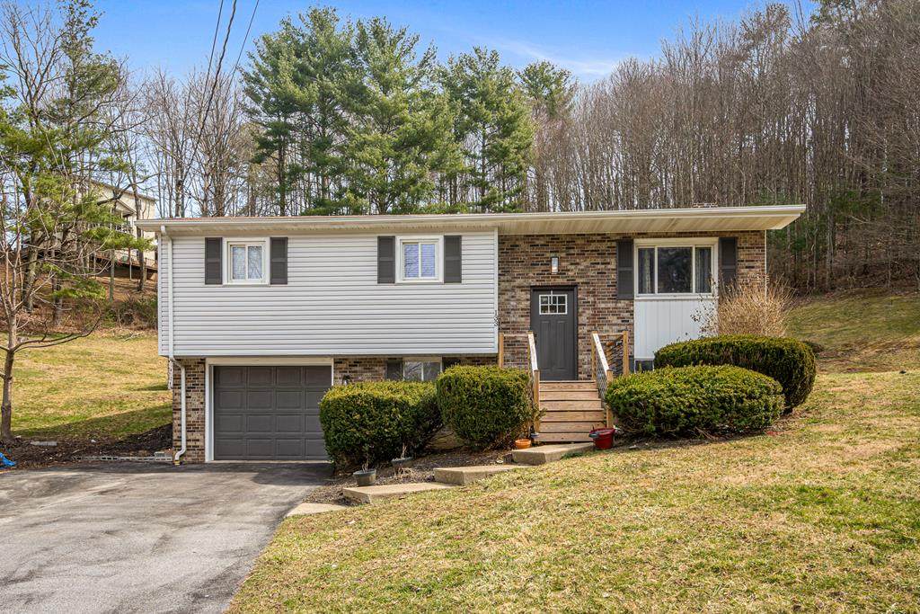 133 Sue Lane - Photo 1