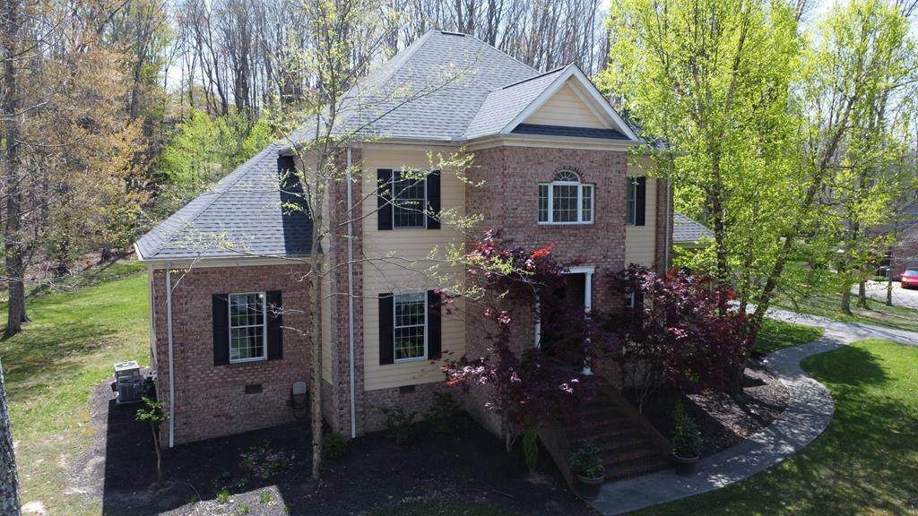 112 Greenbrier Road - Photo 1