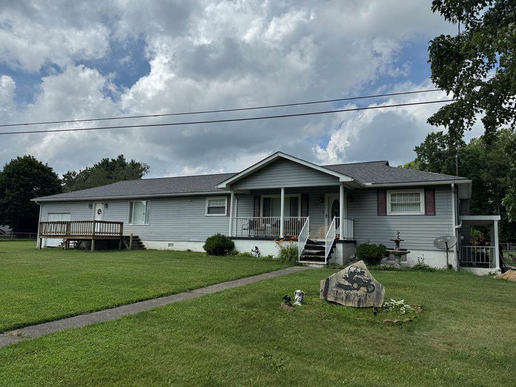 230 Lynwinn Road - Photo 1
