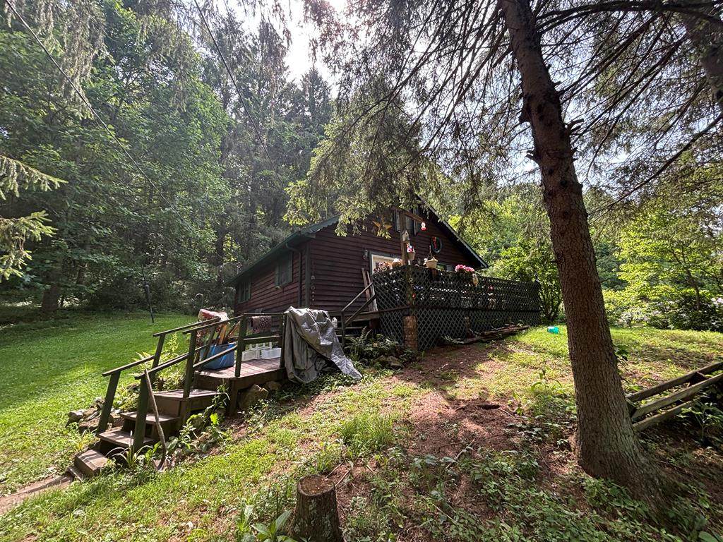 174 Lilly Street - Photo 1