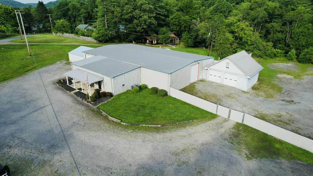 4654 Legends Highway - Photo 1