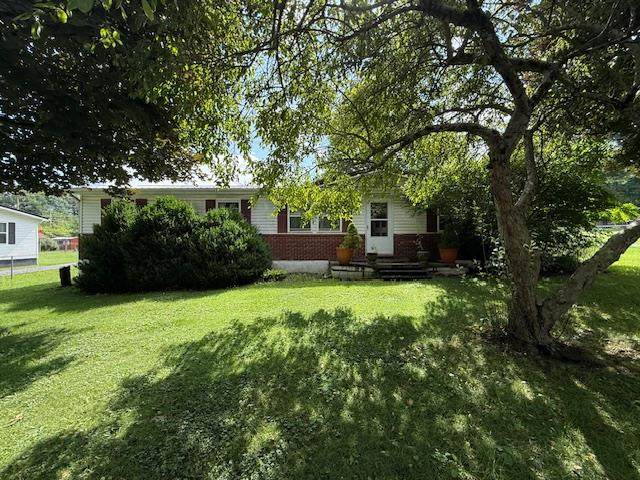 218 Pine Grove Circle - Photo 1