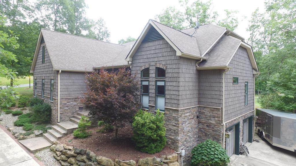 105 Robert Way - Photo 1