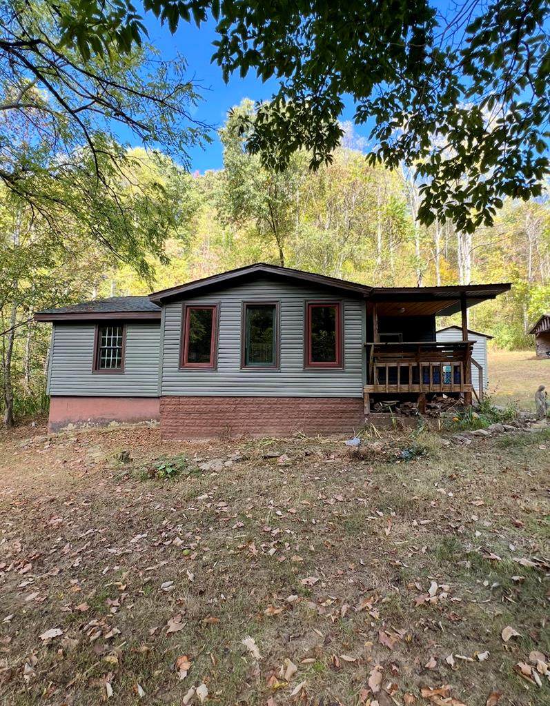 197 Gladys Court - Photo 1