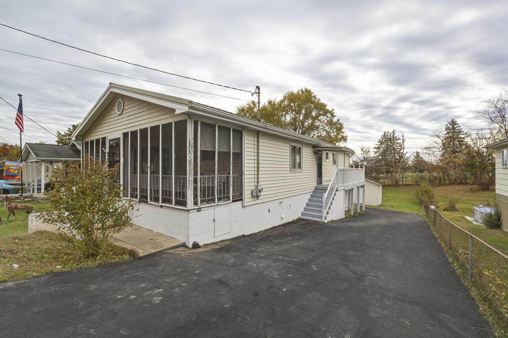 204 Highlawn Park Ave - Photo 1