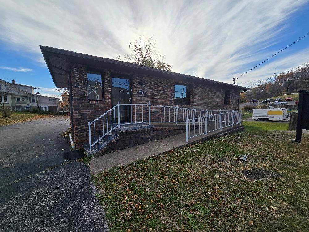 1002 W Neville Street - Photo 1