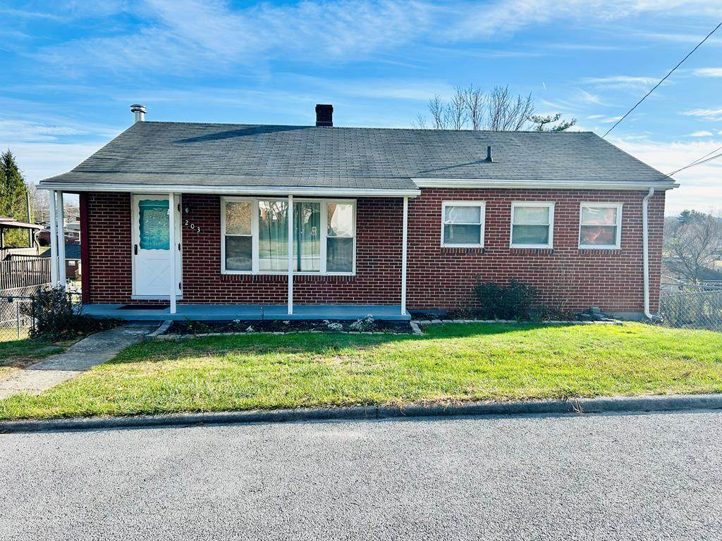 203 Edwards Ave - Photo 1