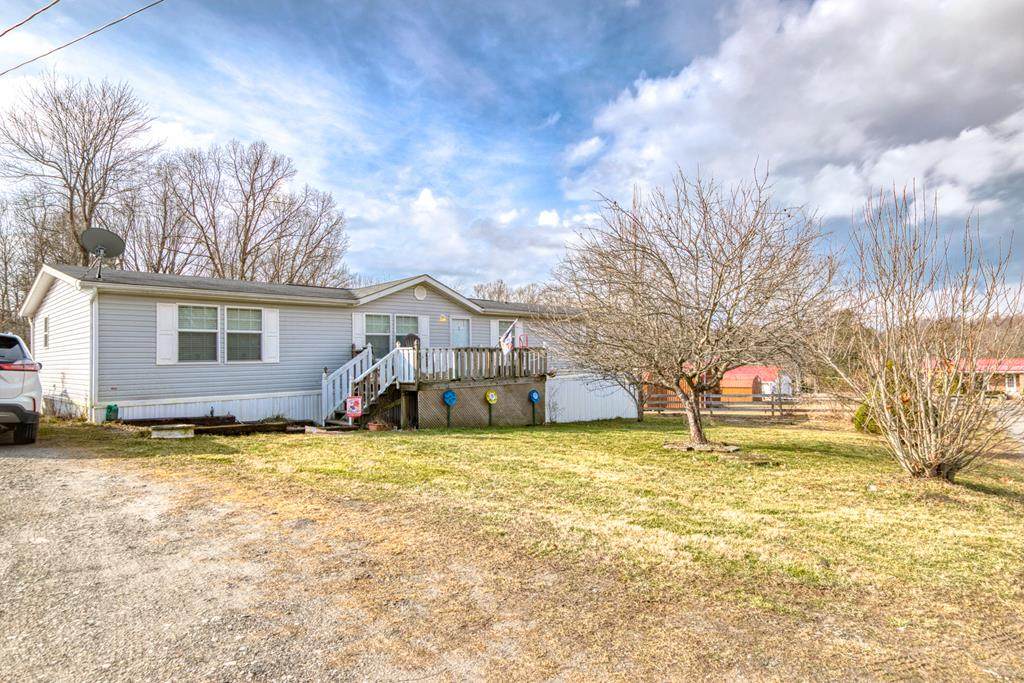 151 Woodlawn Drive - Photo 1