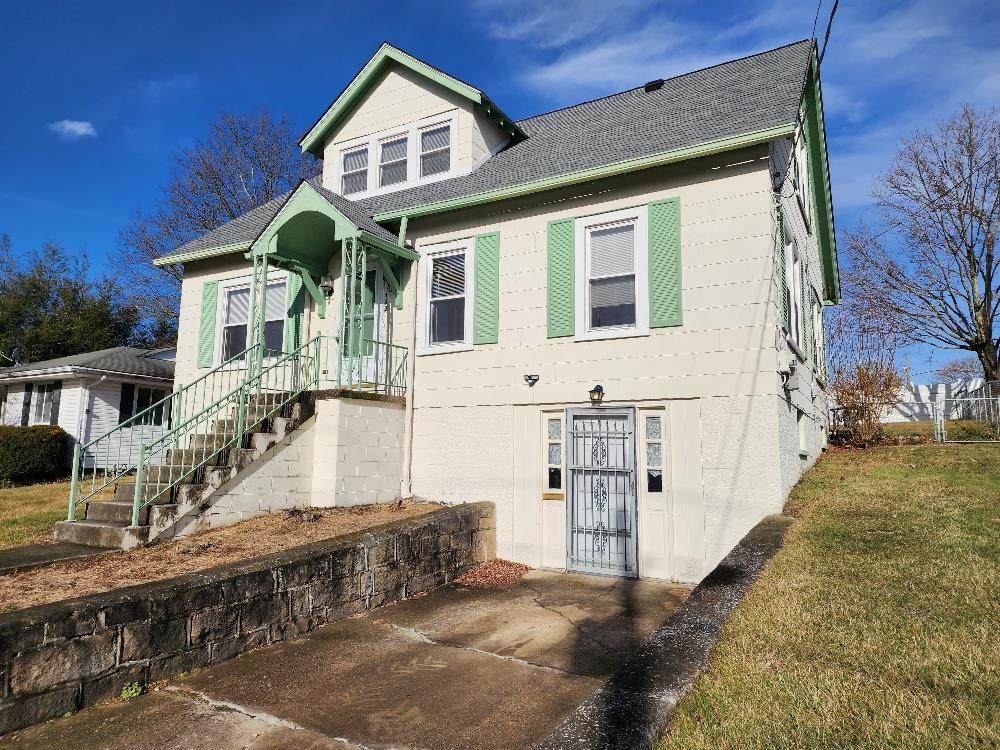123 Westwood Drive - Photo 1