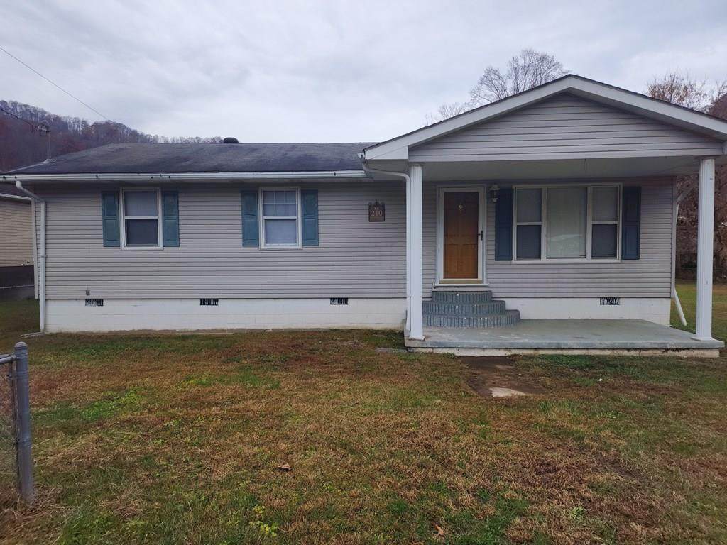 210 Riverview Drive - Photo 1