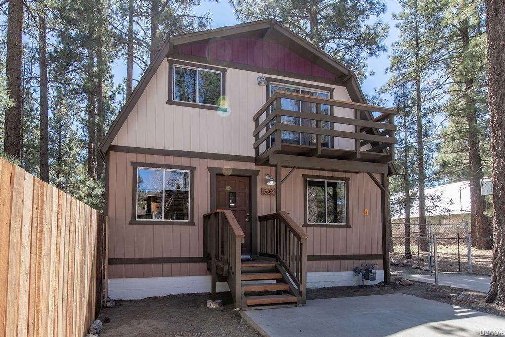 836 Mountain View Boulevard - Photo 1