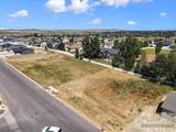 2020 Gleneagles Boulevard - Photo 12
