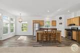 8020 Wade Street - Photo 3
