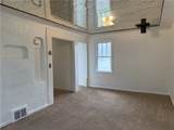 710 32nd Street - Photo 2