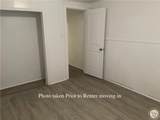 514 33rd - Photo 11