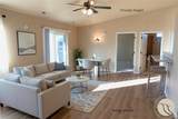 712 Oakmont Drive - Photo 2