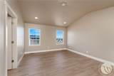 2221 Modera Avenue - Photo 12