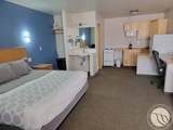 716 Montana Avenue - Photo 2