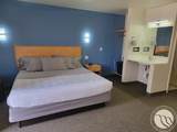 716 Montana Avenue - Photo 4