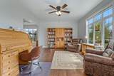 2037 Wentworth Drive - Photo 9