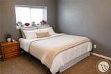 9 Saturn Place - Photo 33