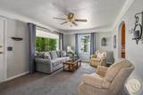 1012 Avenue - Photo 6