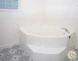 1407 Twin Oaks Drive Drive - Photo 18