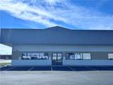 712 Carbon St, Suite A - Photo 2
