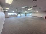 712 Carbon St, Suite A - Photo 4
