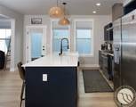 6027 Farmstead Avenue - Photo 13