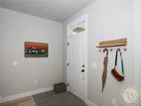 6027 Farmstead Avenue - Photo 4