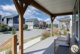 6027 Farmstead Avenue - Photo 45