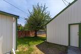 734 Avenue C - Photo 18