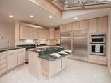 545 Beverly Hill Boulevard - Photo 2