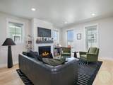 6176 Johanns Meadow Ln - Photo 9