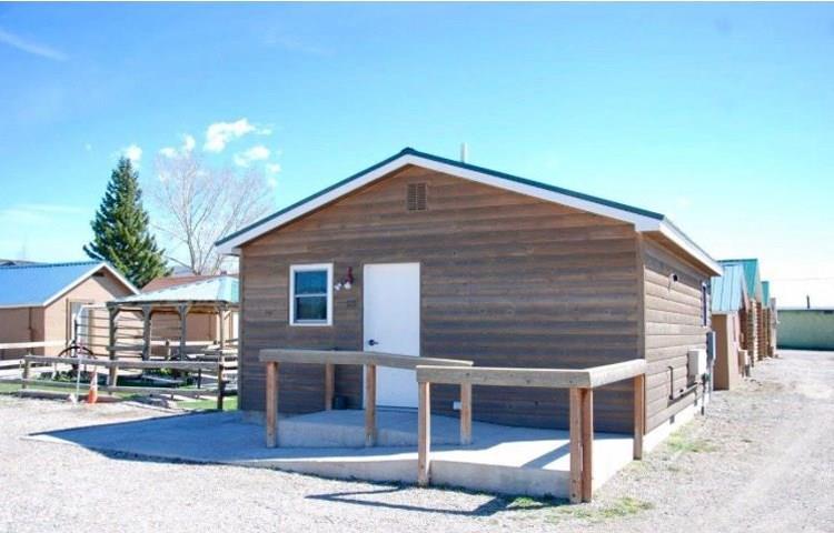 301 Main St, White Sulphur Springs - Photo 1